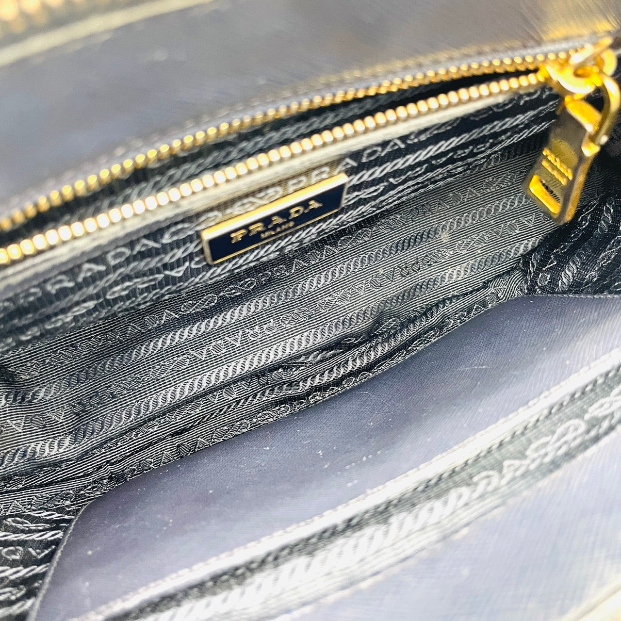 PRADA Saffiano leather medium bag 2waybag