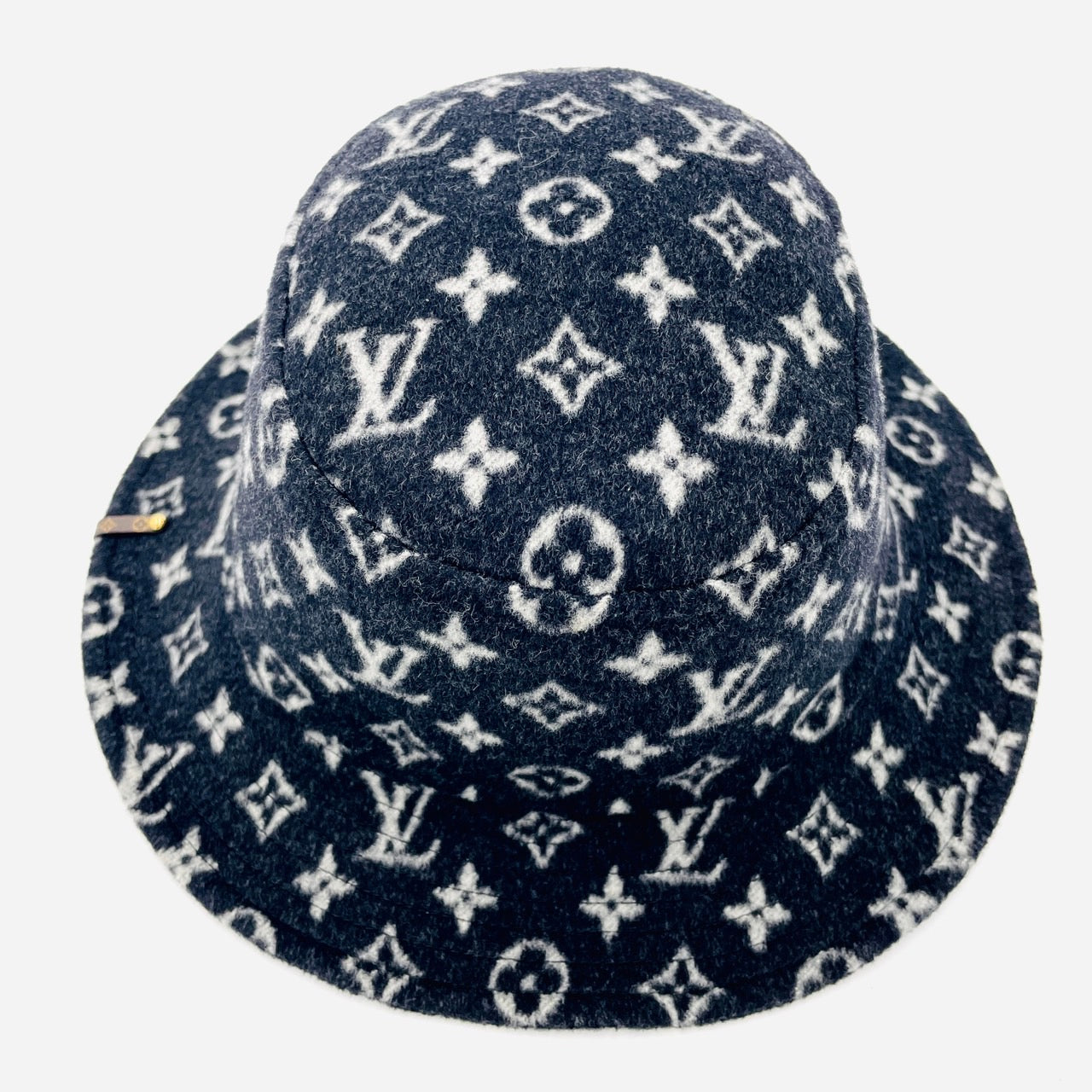 LOUIS VUITTON Monogram Bob Carry On Bucket Hat Reversible