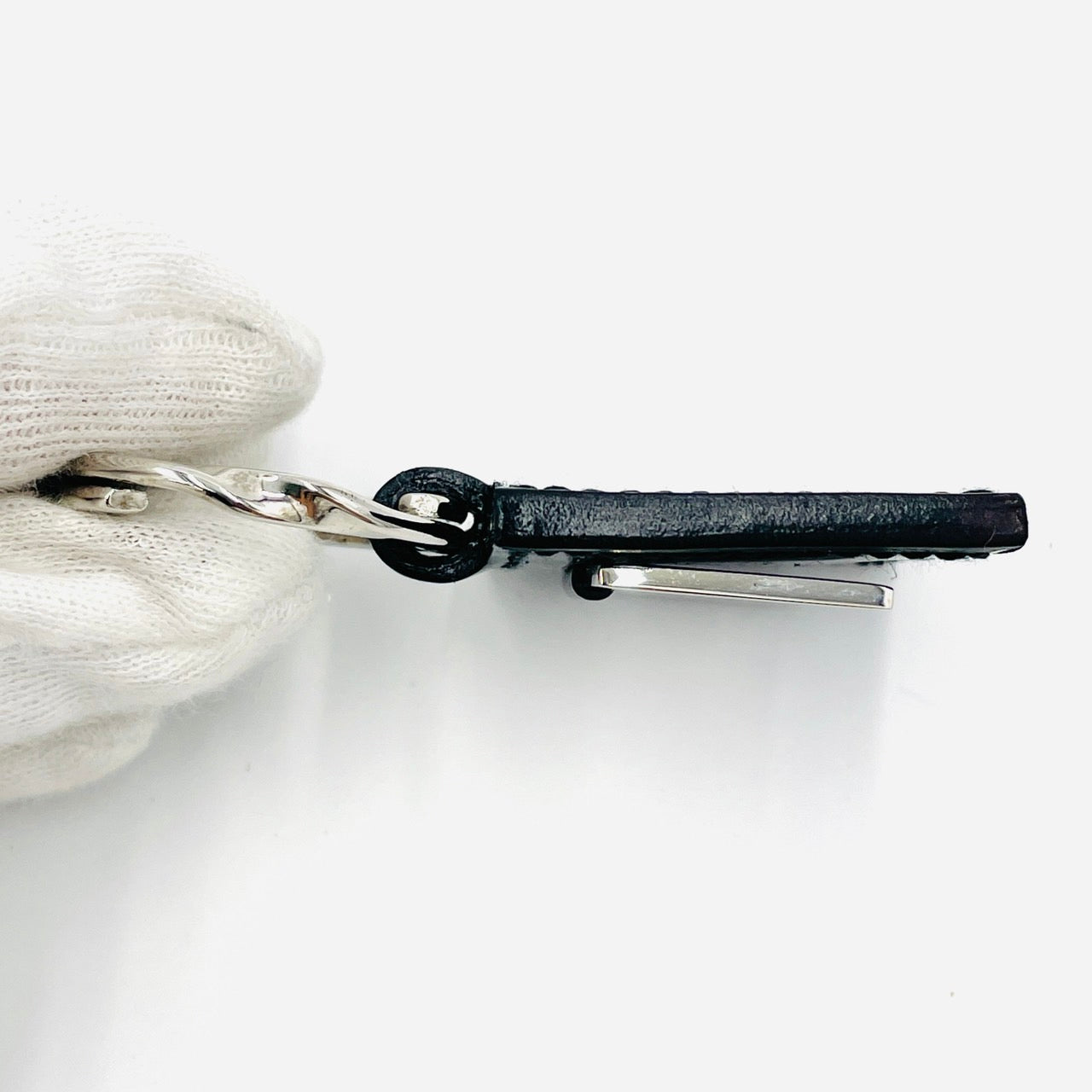 GUCCI Key Charm Black