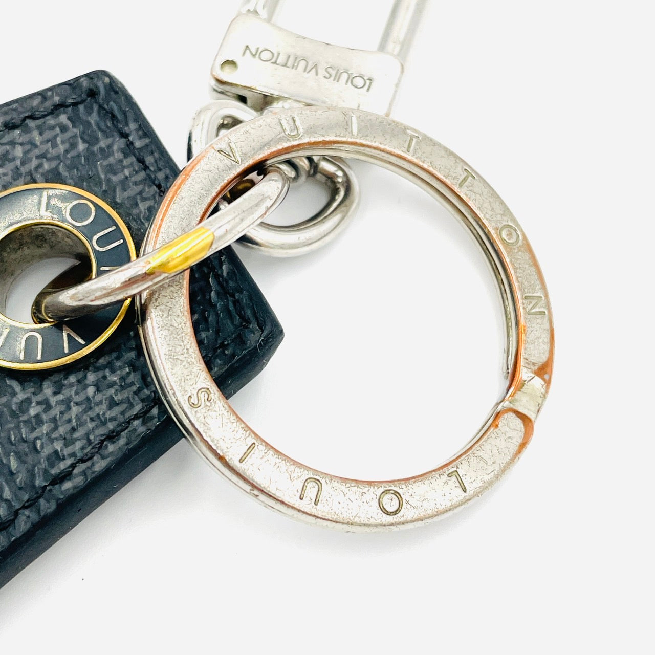 LOUIS VUITTON Key Charm Damier Graphite