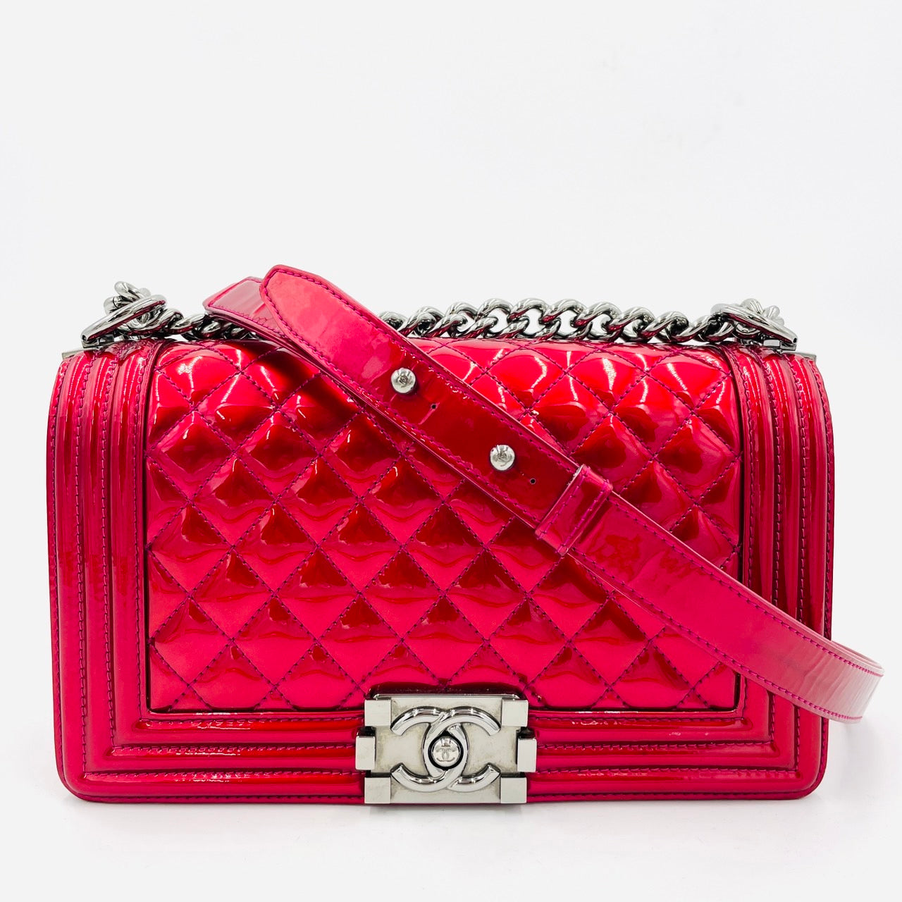CHANEL BOY CHANEL Enamel 2Way Metallic Red