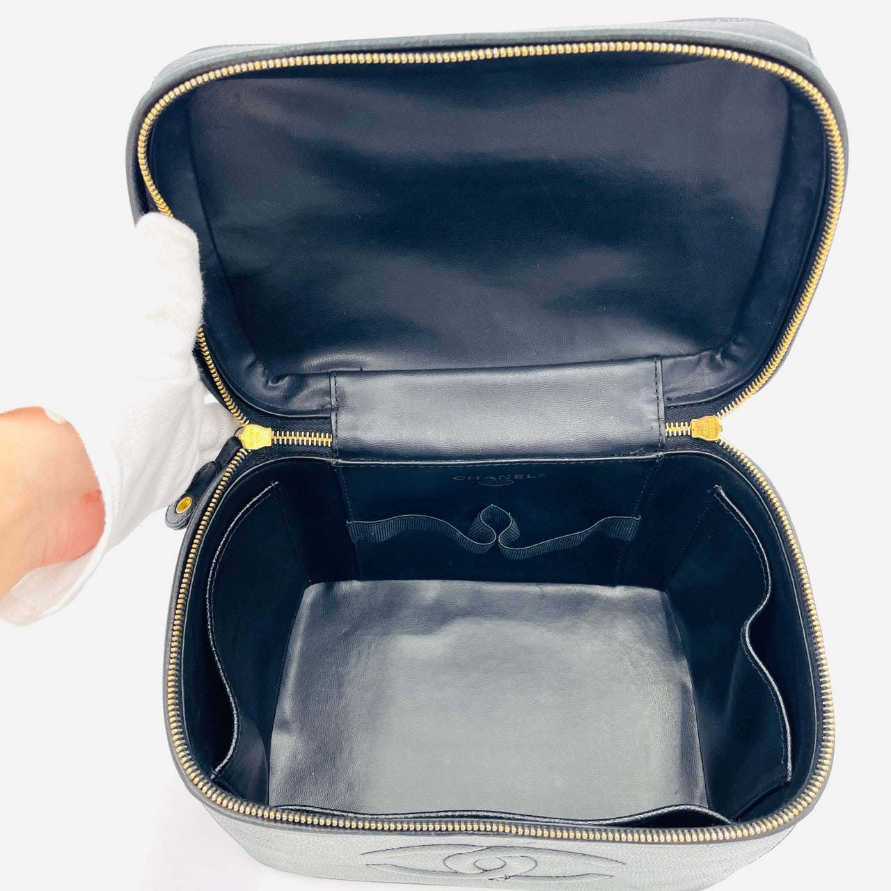 CHANEL Cavier skin Vanity Bag