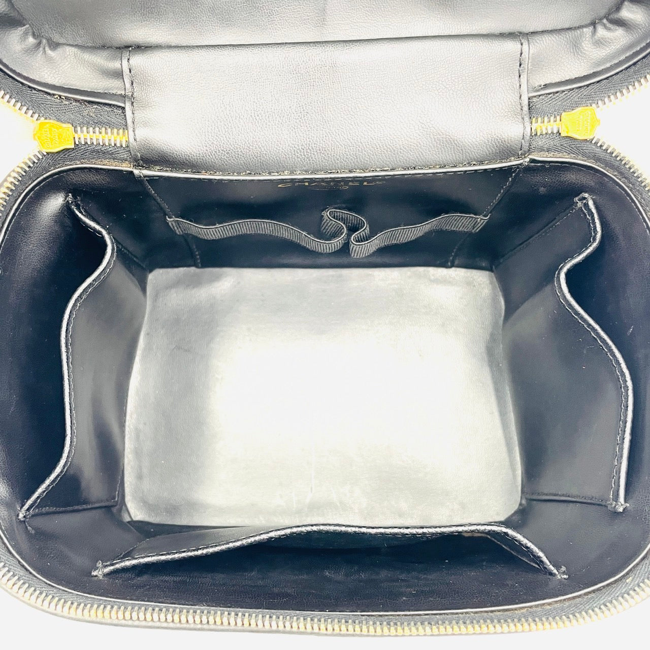 CHANEL Cavier skin Vanity Bag