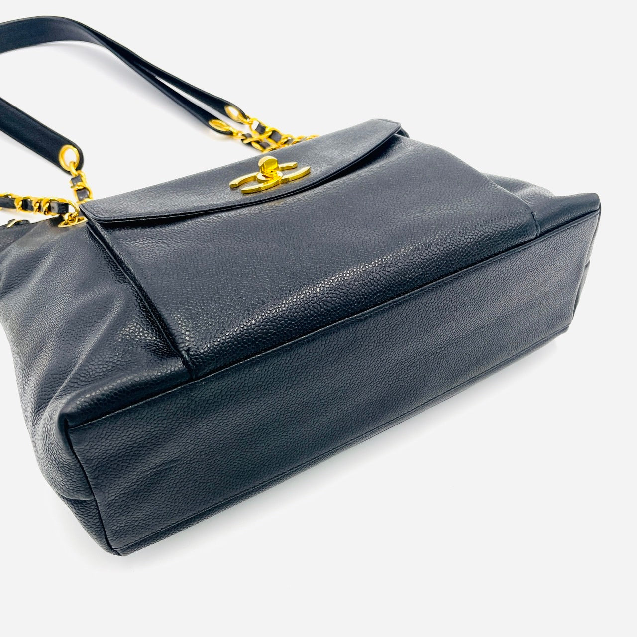 CHANEL Matrasse Caviarbskin Shoulder bag