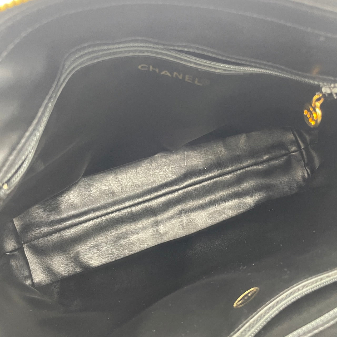 CHANEL Matrasse Caviarbskin Shoulder bag