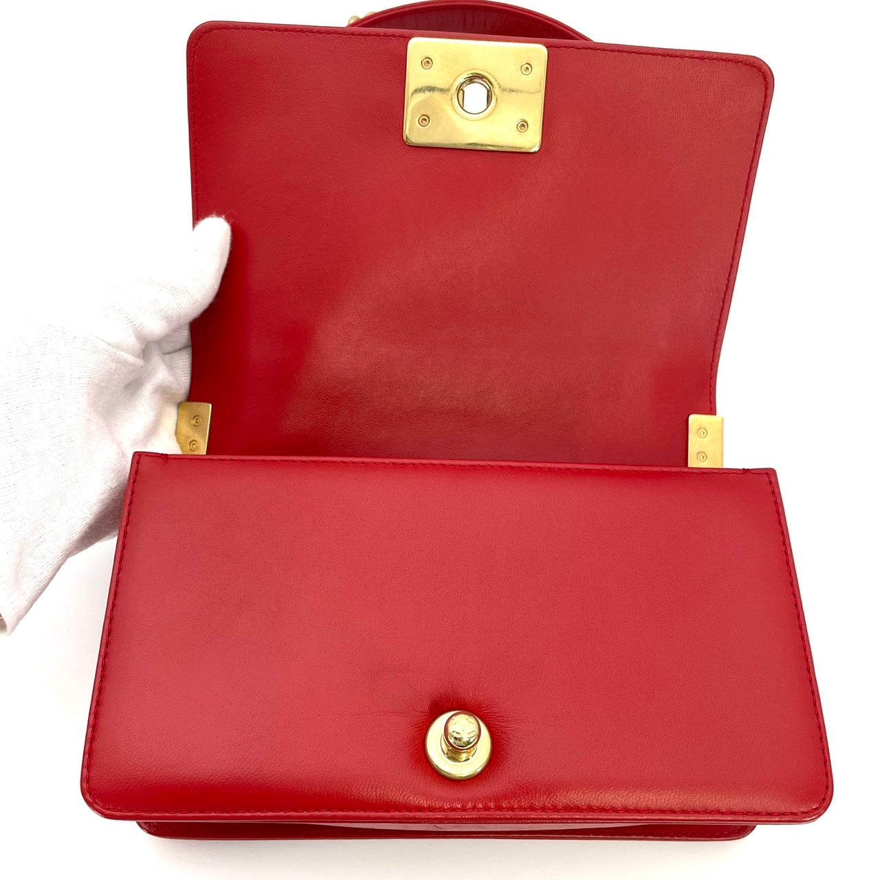 CHANEL Boy Chanel Small Lambskin Red Gold Hardware