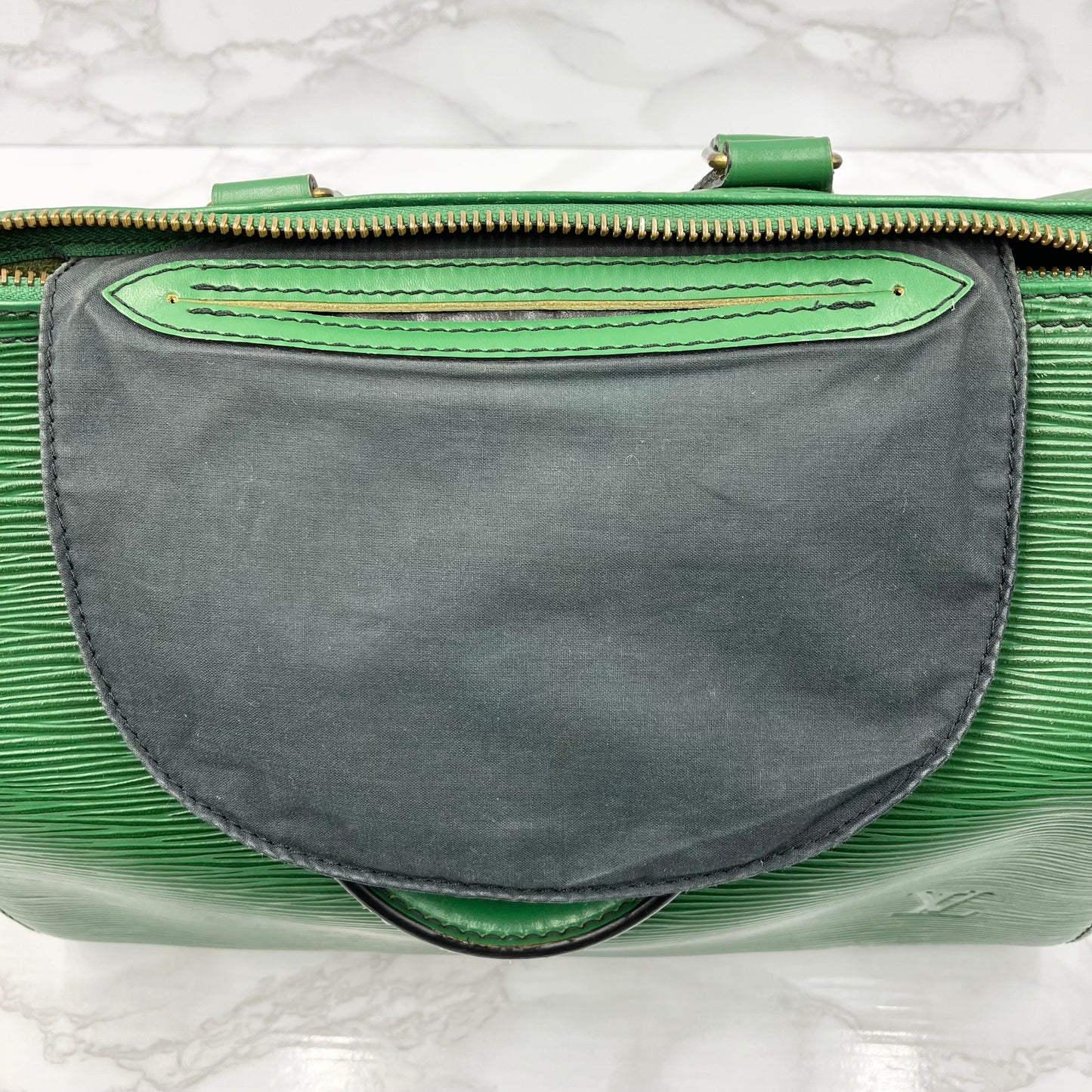 LOUIS VUITTON Epi Speedy 25
