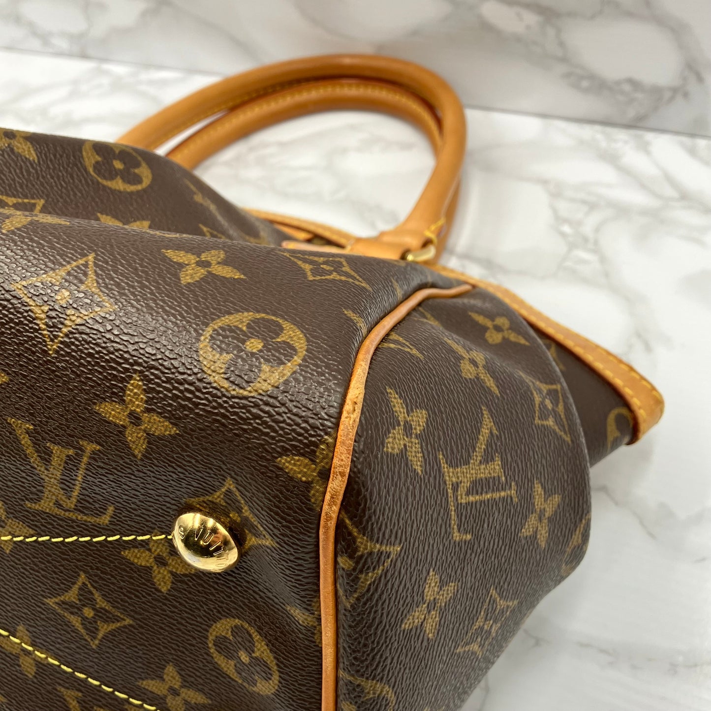 LOUIS VUITTON monogram Tivoli