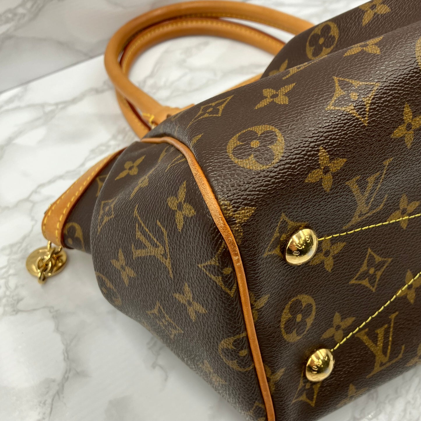 LOUIS VUITTON monogram Tivoli