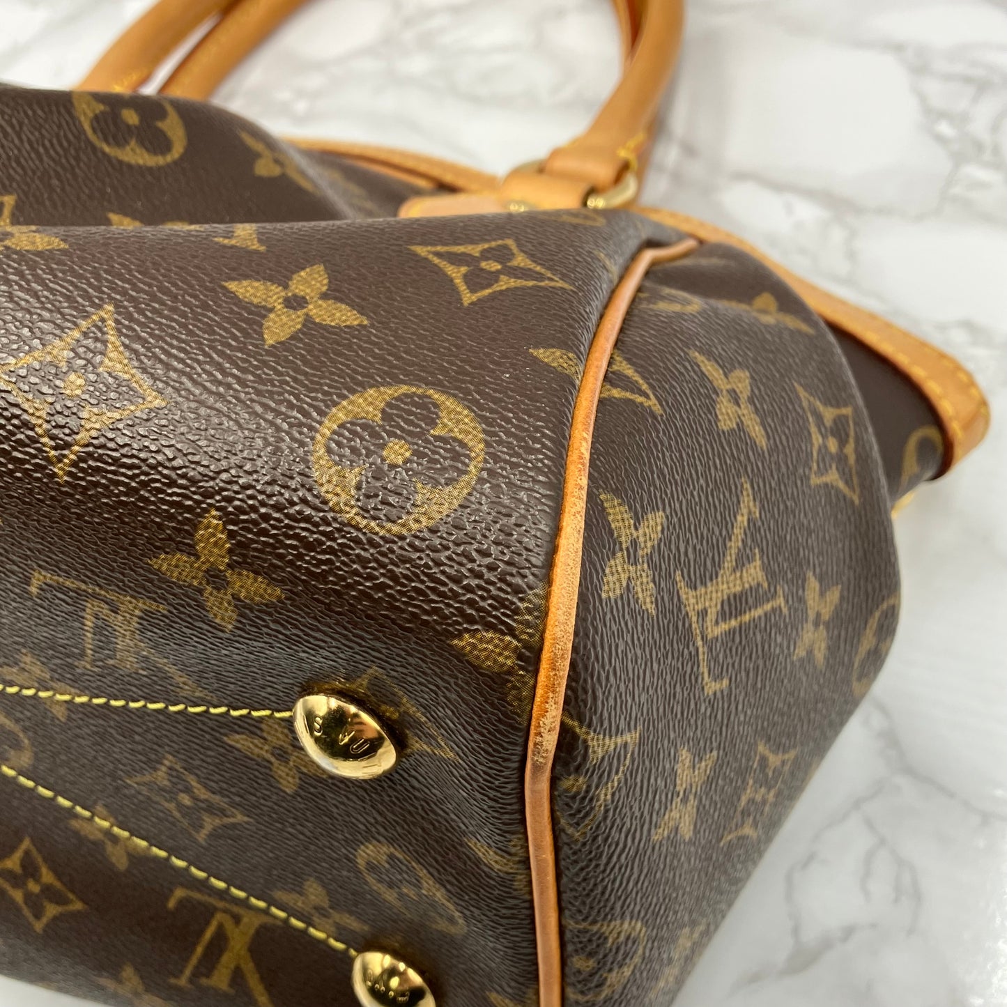 LOUIS VUITTON monogram Tivoli
