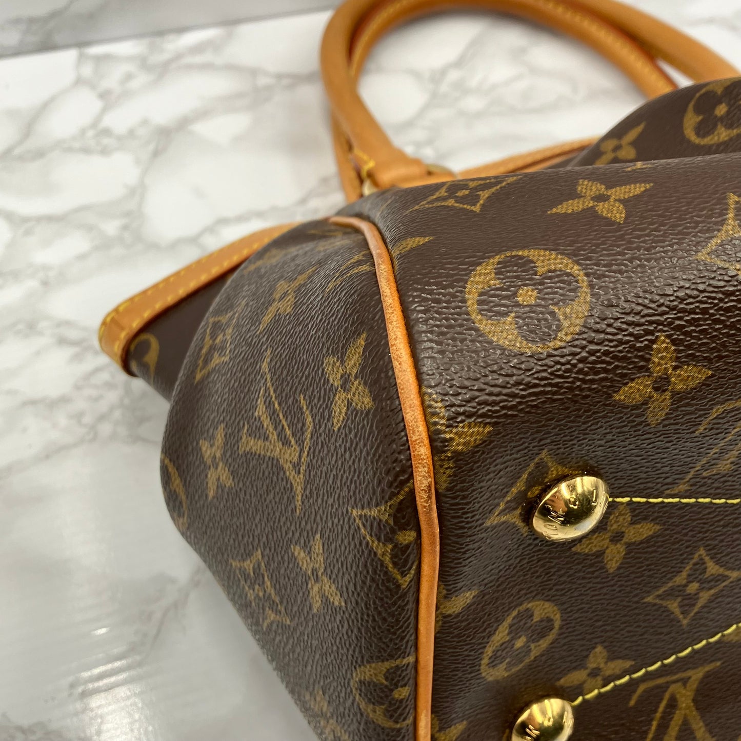 LOUIS VUITTON monogram Tivoli