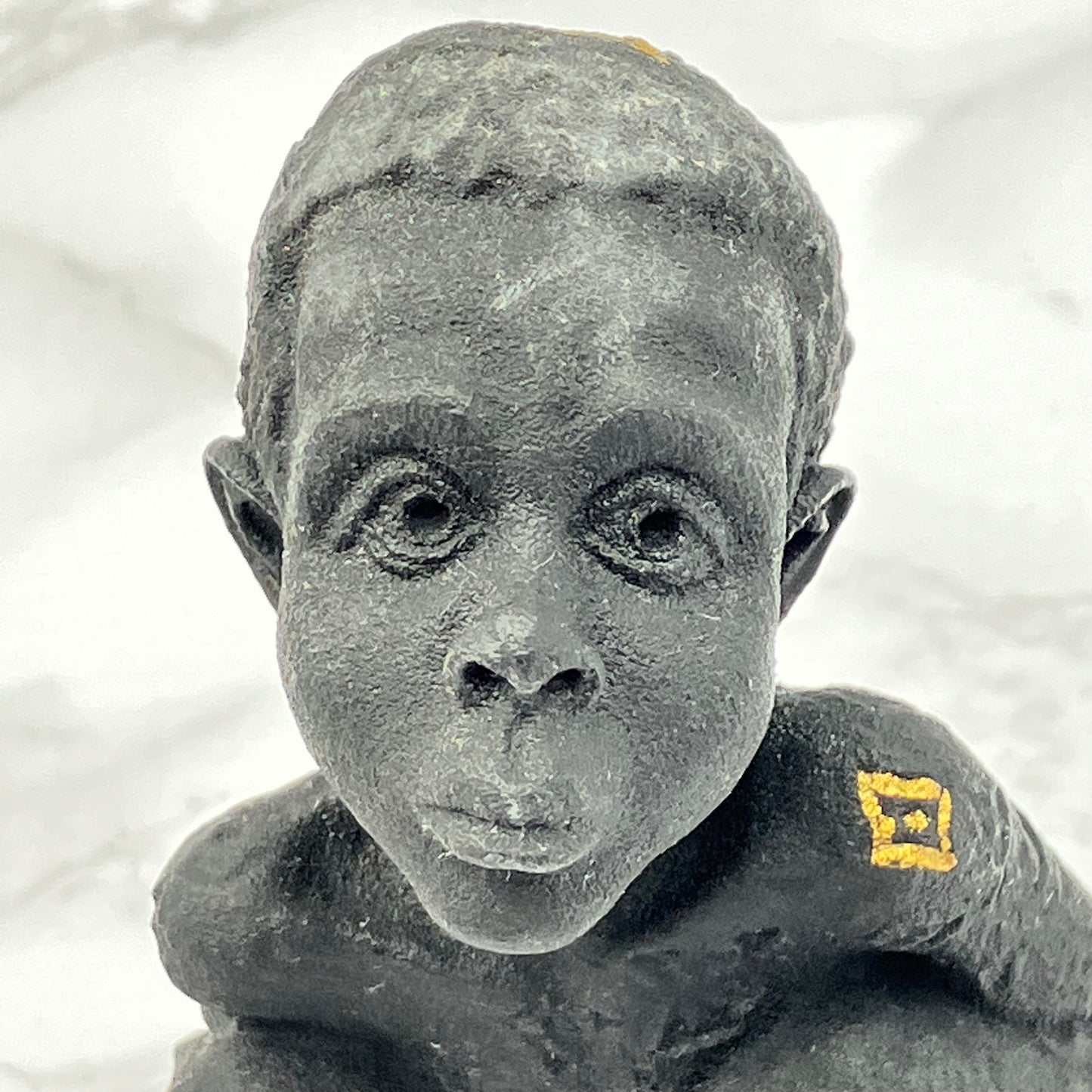 LOUIS VUITTON BEEJOIR Bronze statue, limited to 500 pieces worldwide