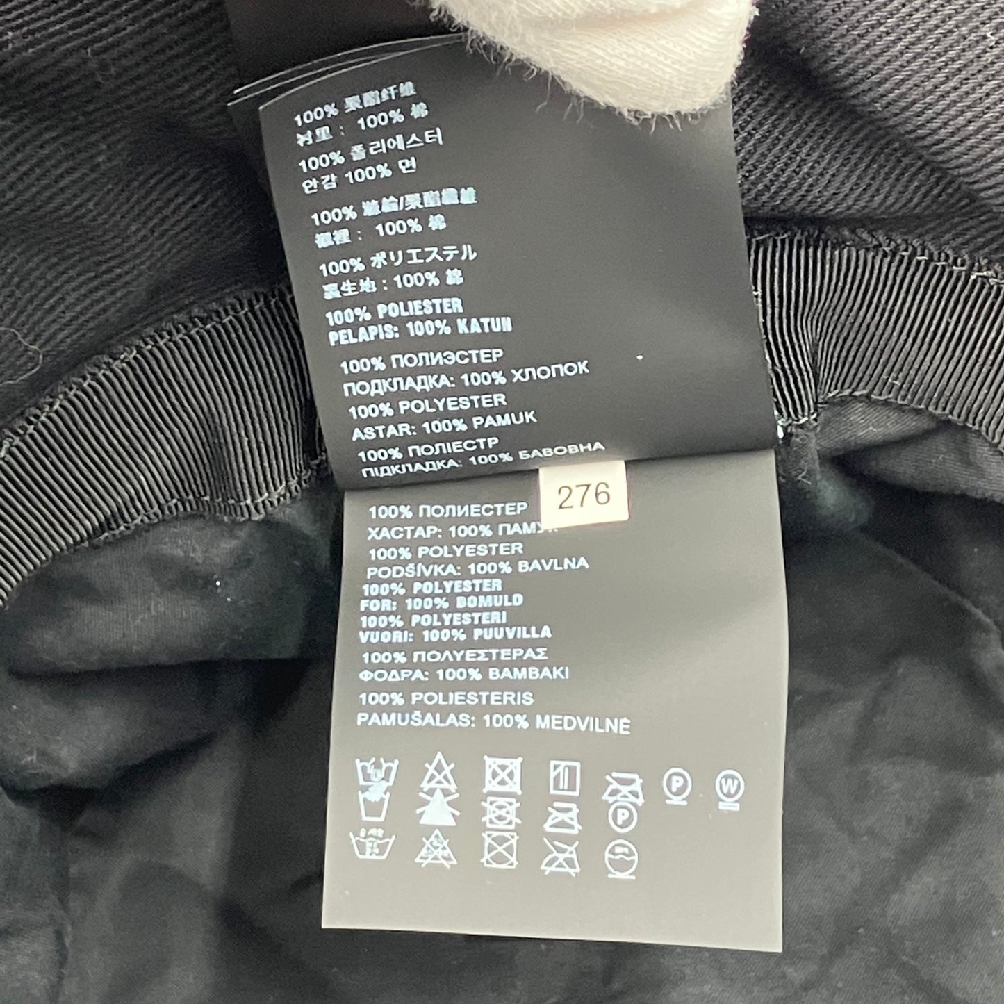 PRADA hat RFID