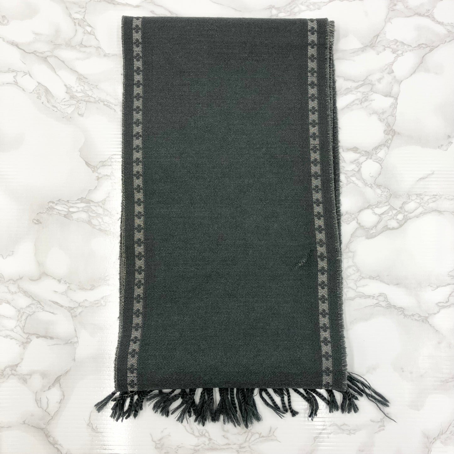 LOUIS VUITTON monogram muffler