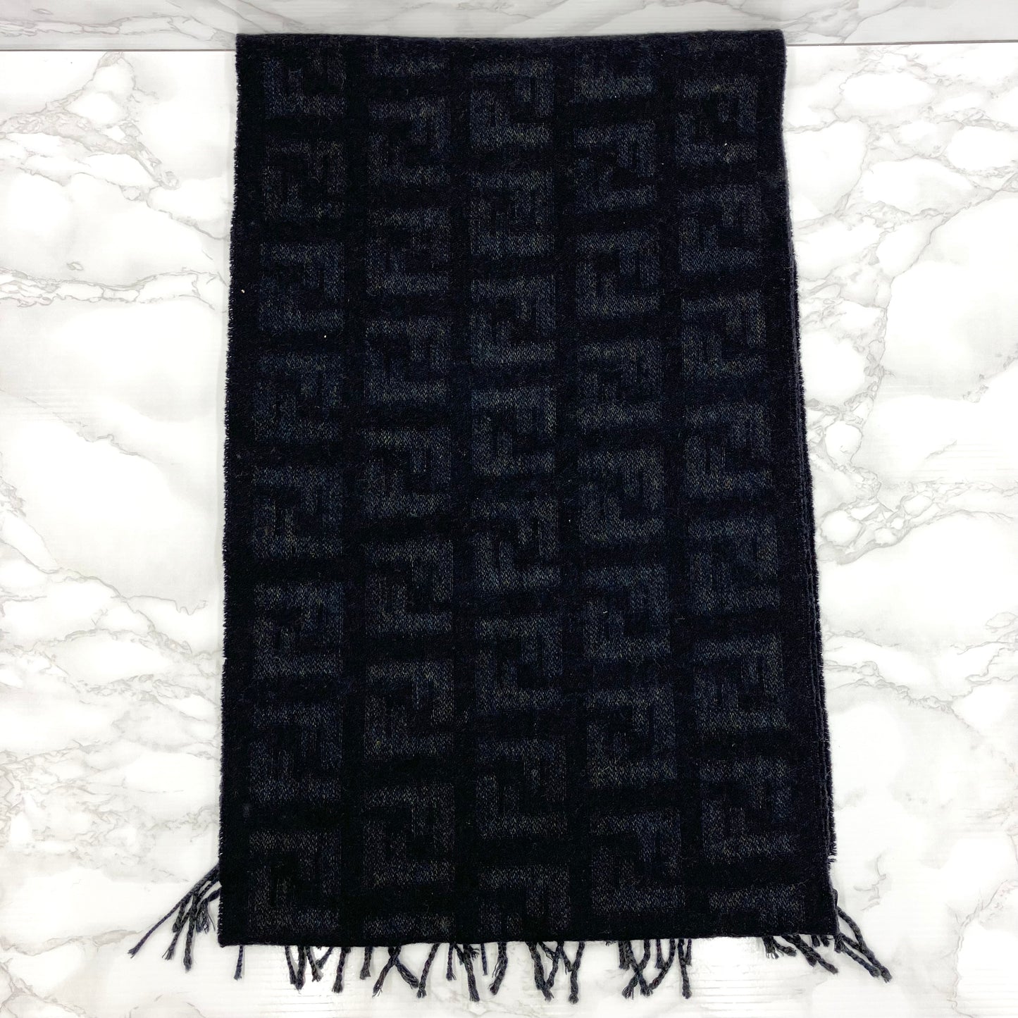 FENDI Zucca muffler