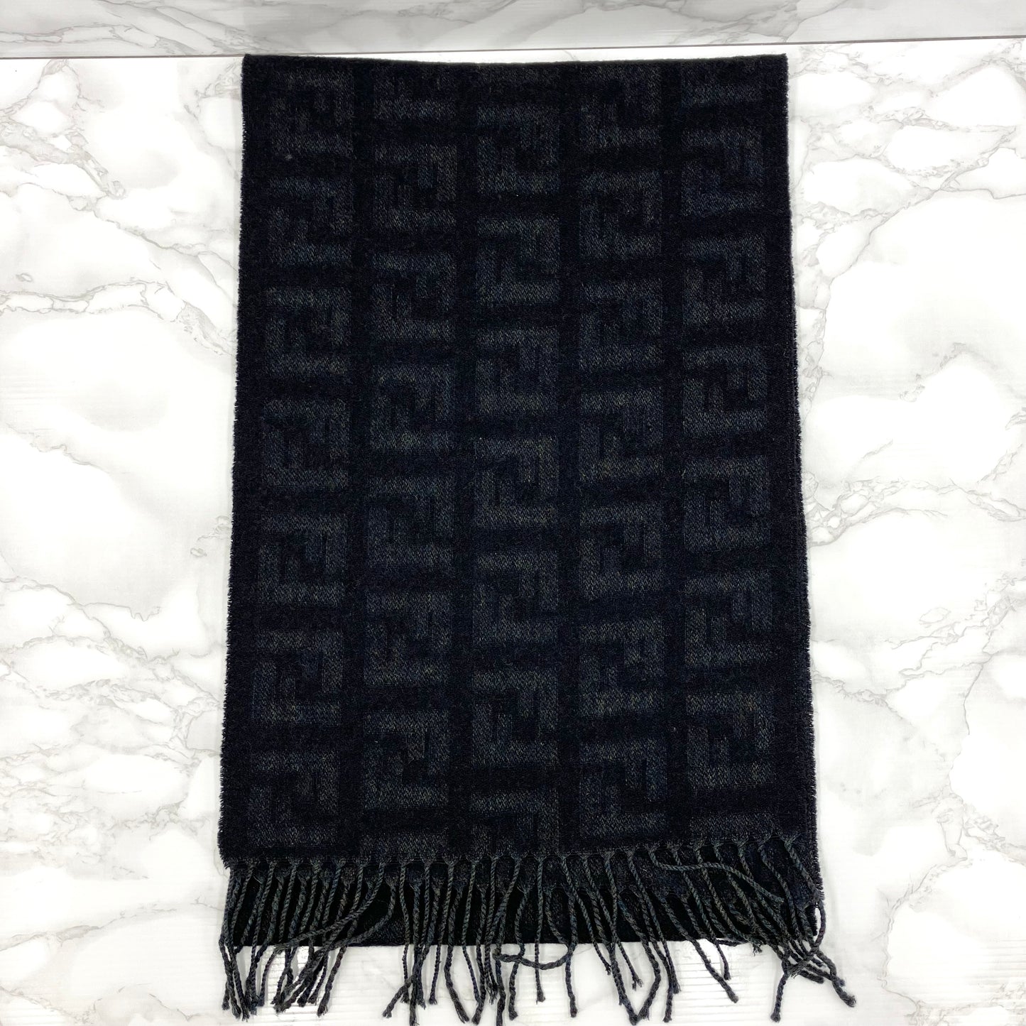 FENDI Zucca muffler