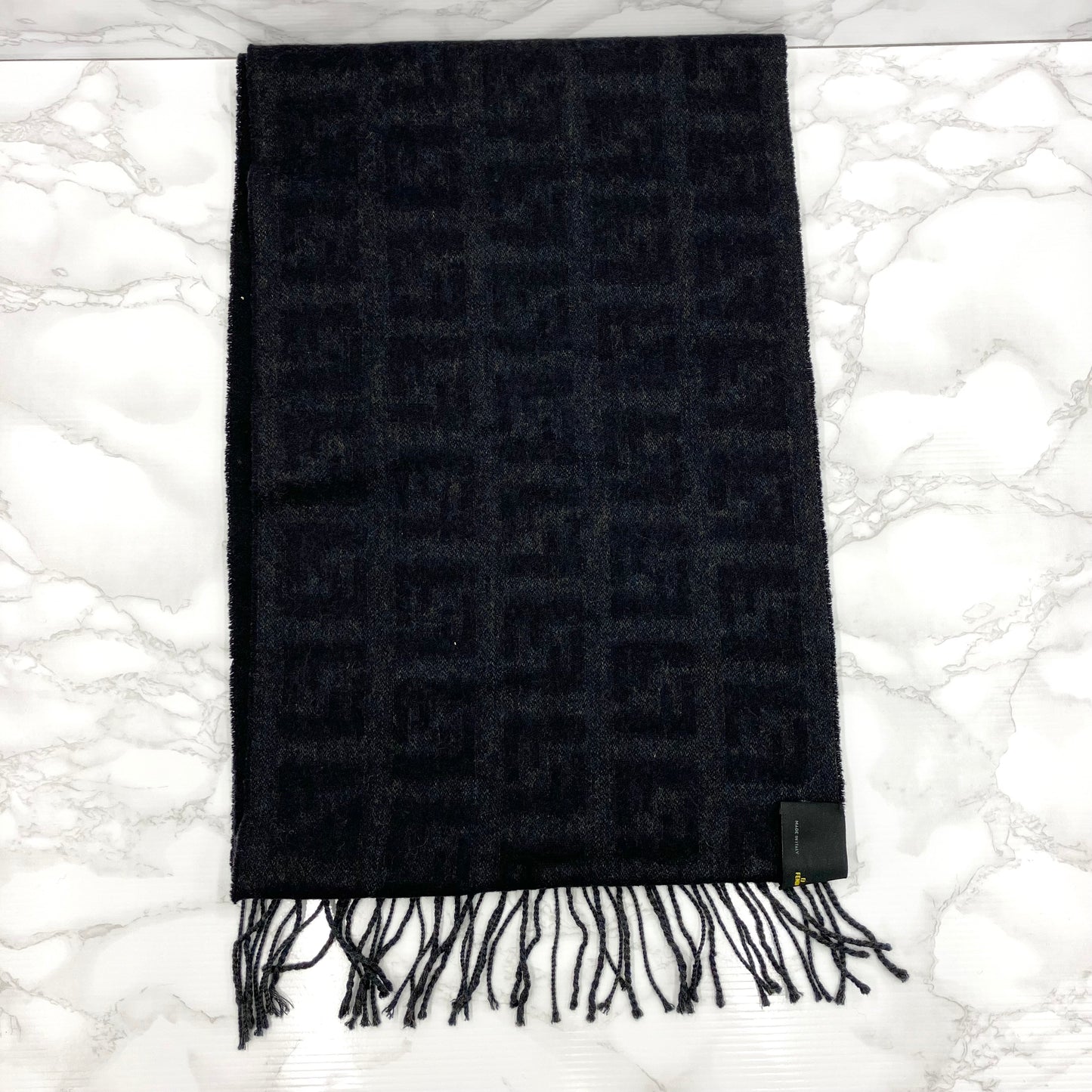 FENDI Zucca muffler