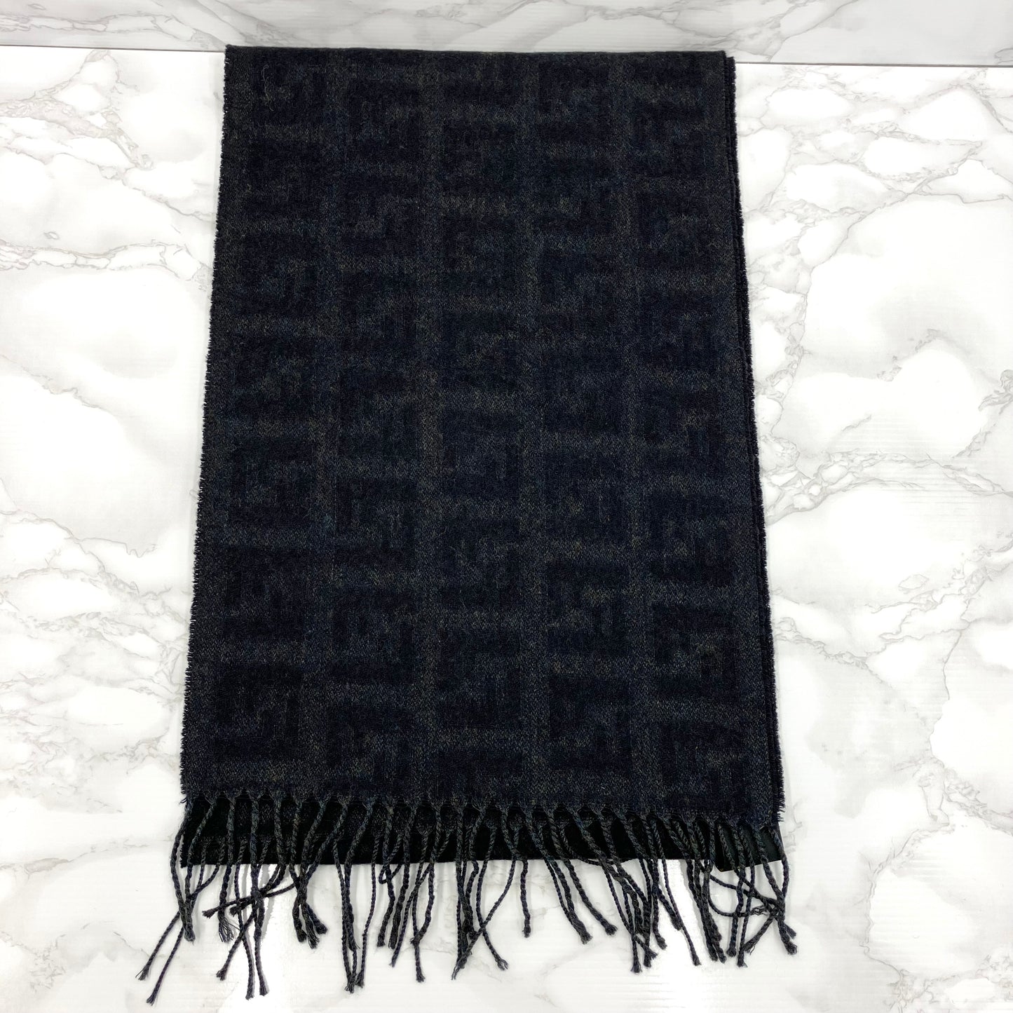 FENDI Zucca muffler