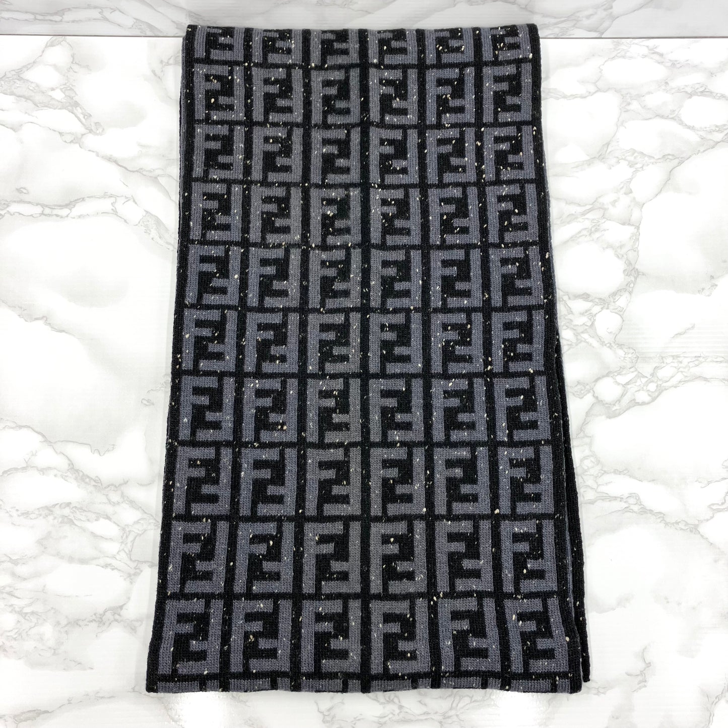FENDI Zucca muffler