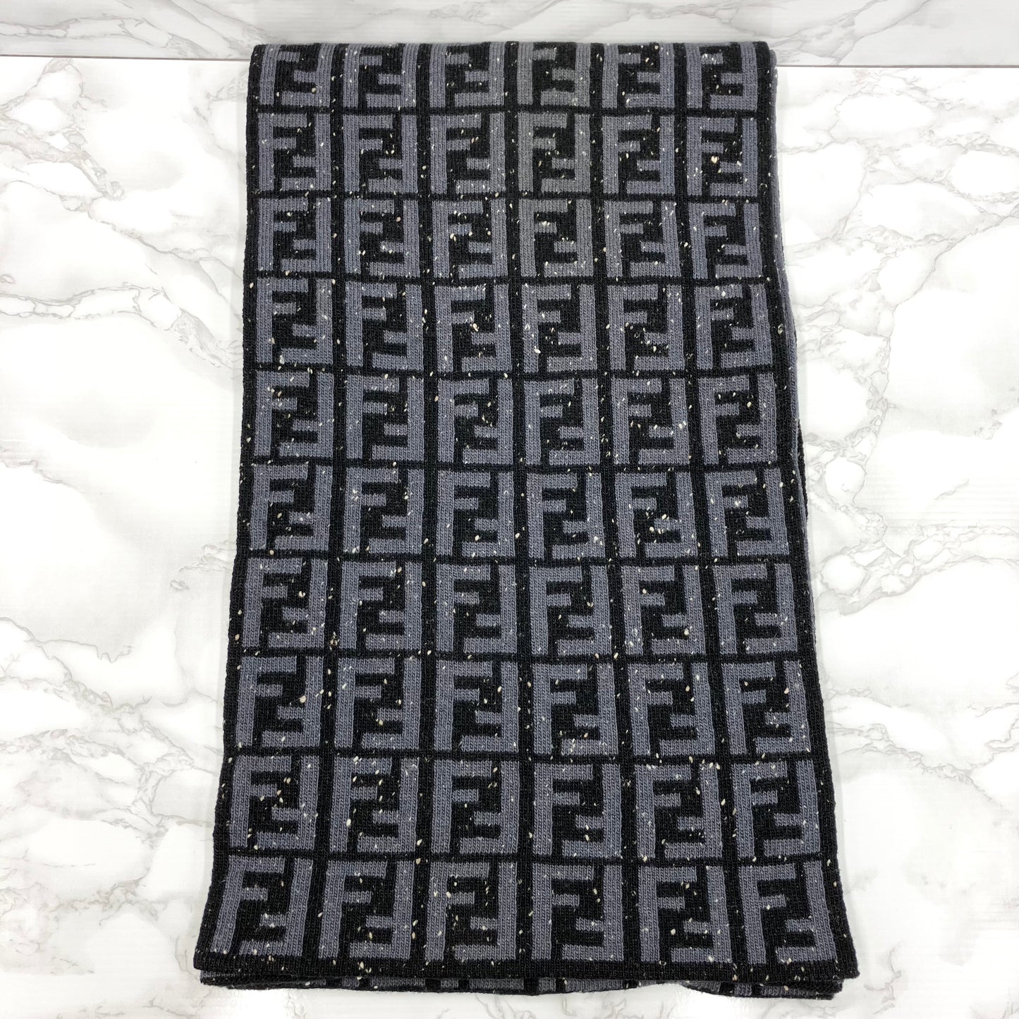 FENDI Zucca muffler