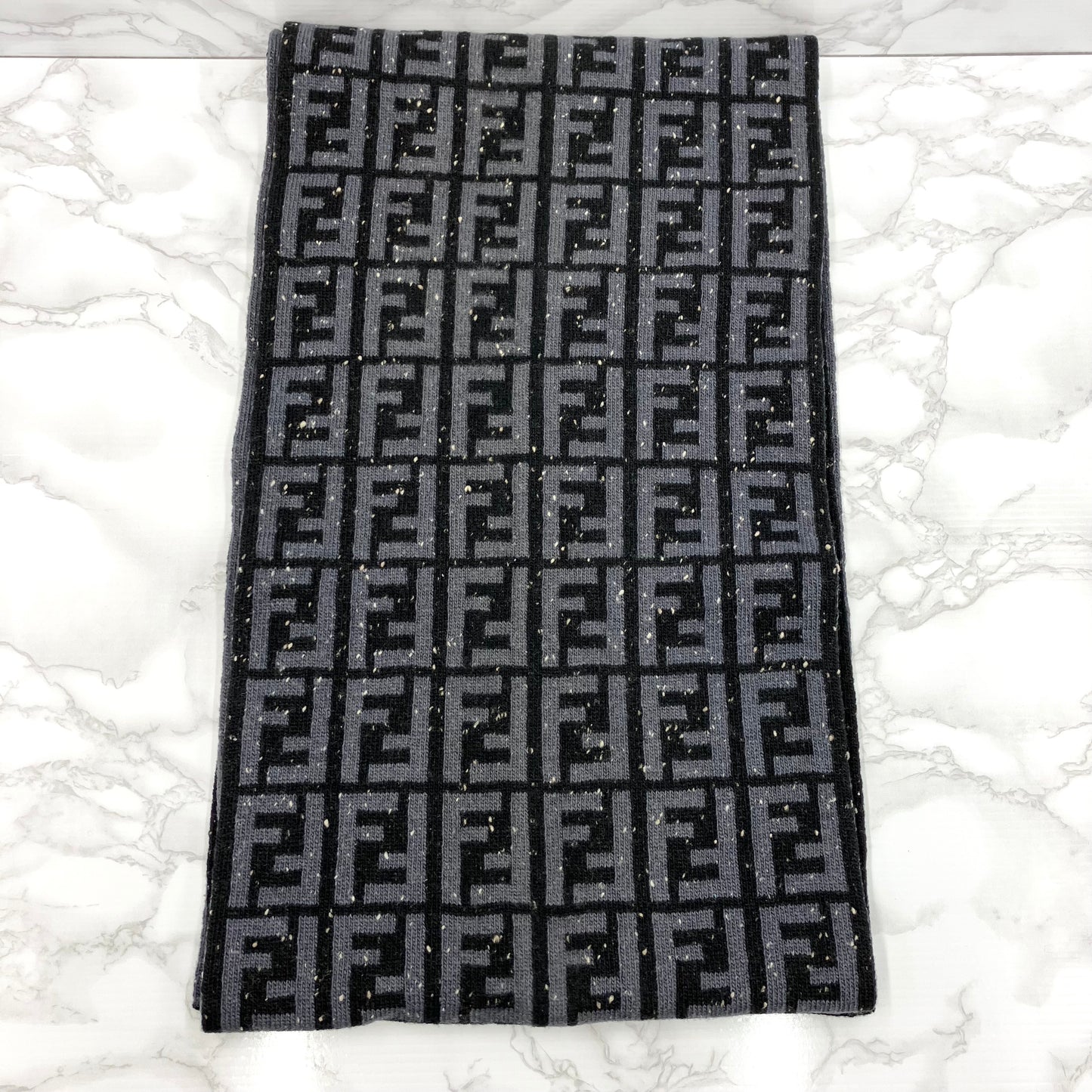 FENDI Zucca muffler
