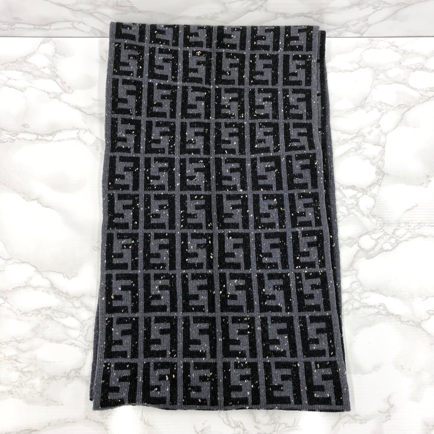 FENDI Zucca muffler