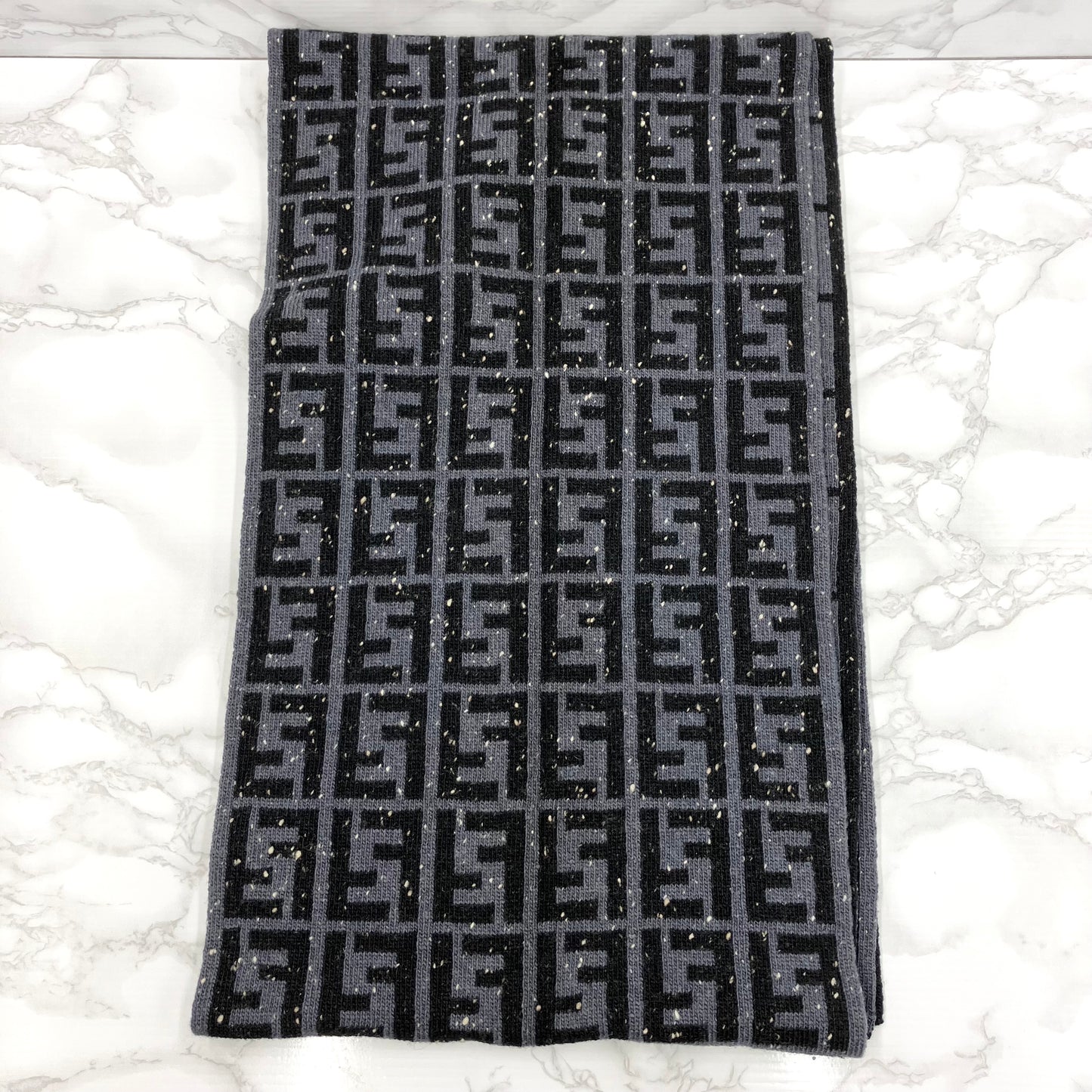 FENDI Zucca muffler