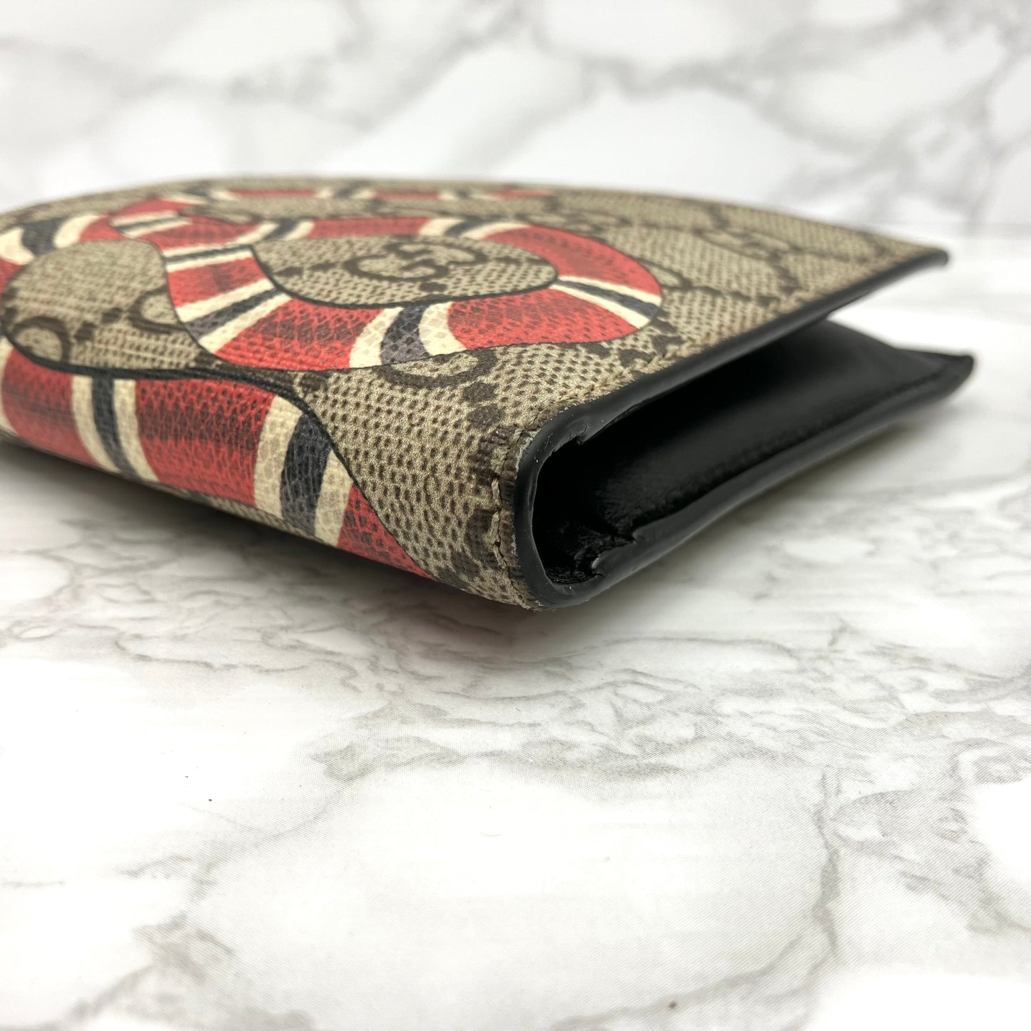 GUCCI GG Supreme Wallet