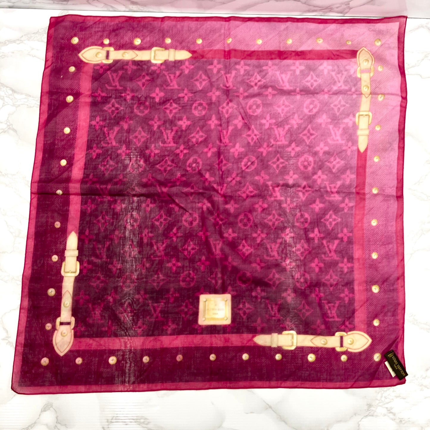 LOUIS VUITTON scarf