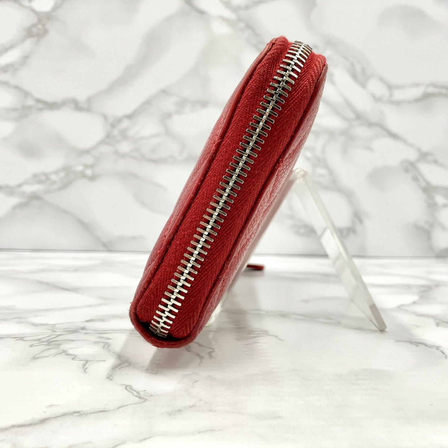 CHANEL Caviar skin long wallet