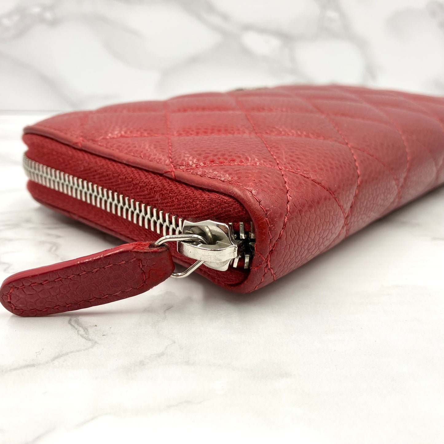 CHANEL Caviar skin long wallet