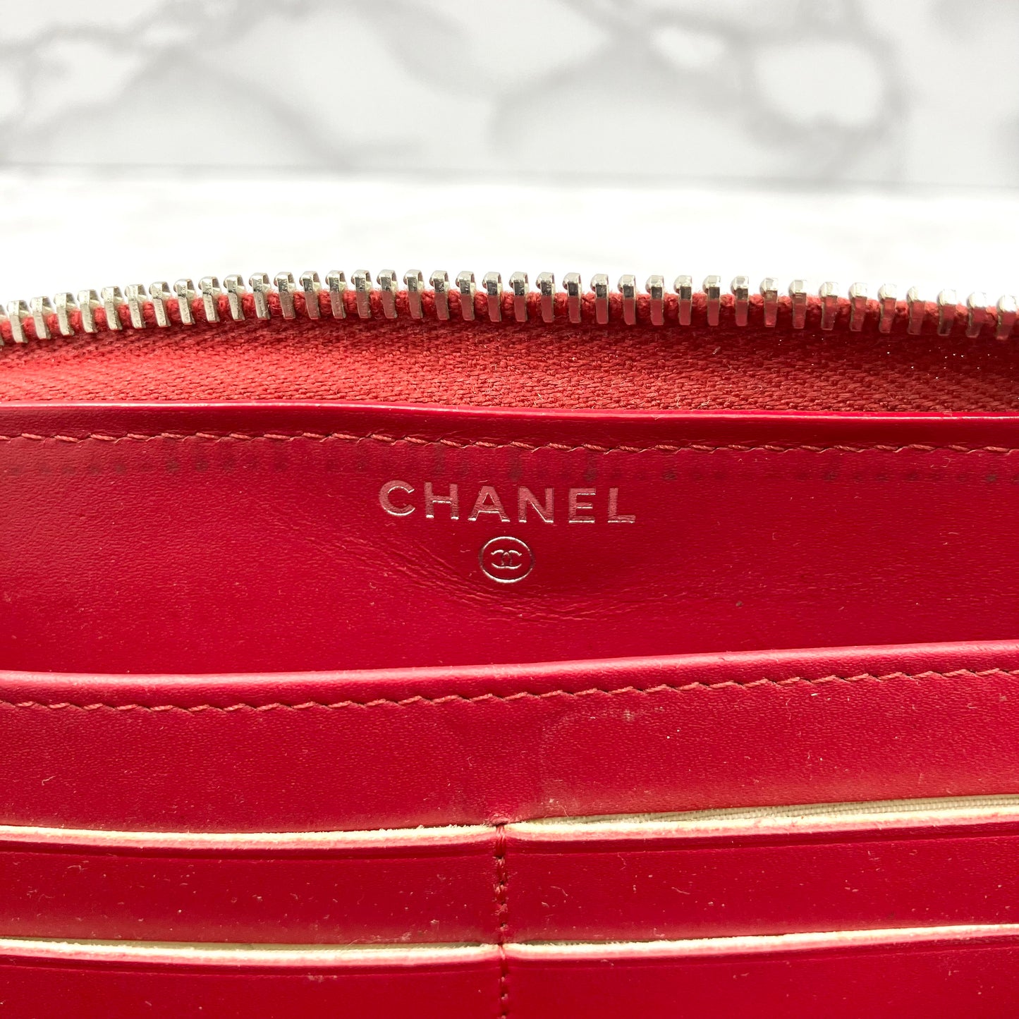 CHANEL Caviar skin long wallet