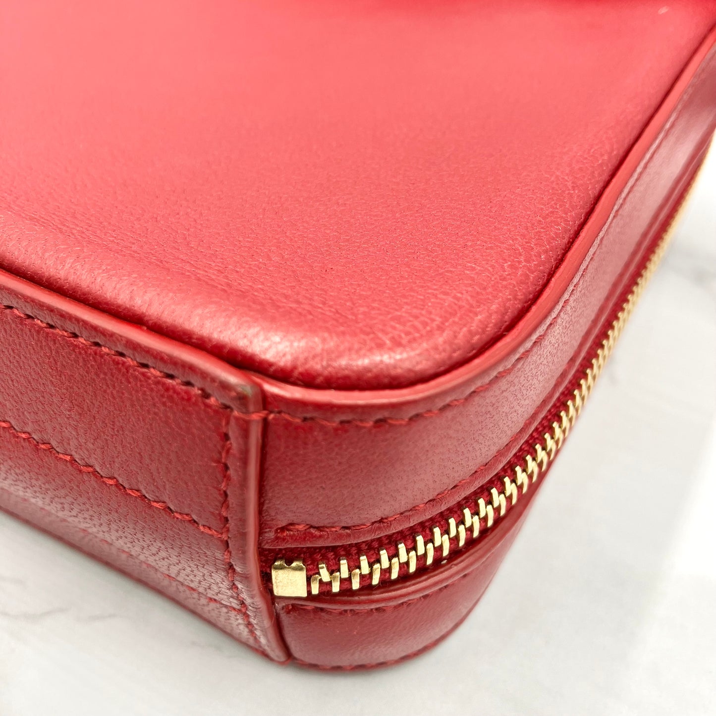 YVES SAINT LAURENT Vicky Belt Bag