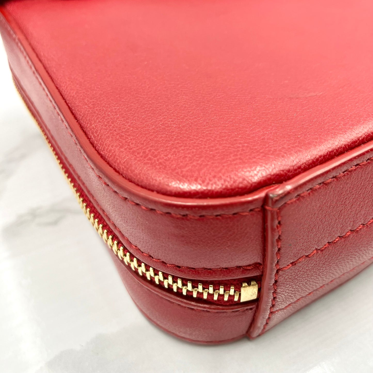 YVES SAINT LAURENT Vicky Belt Bag
