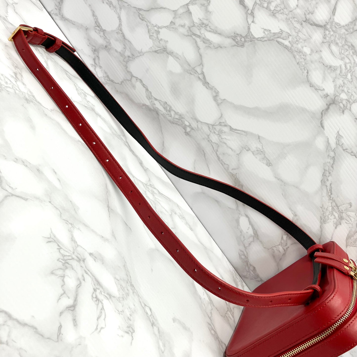 YVES SAINT LAURENT Vicky Belt Bag