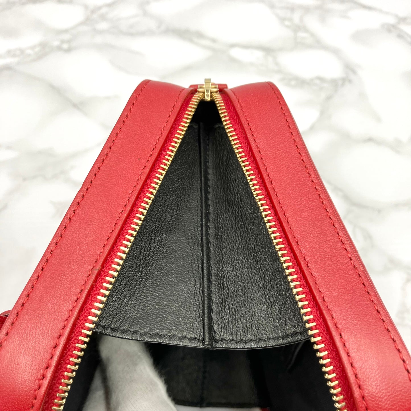 YVES SAINT LAURENT Vicky Belt Bag