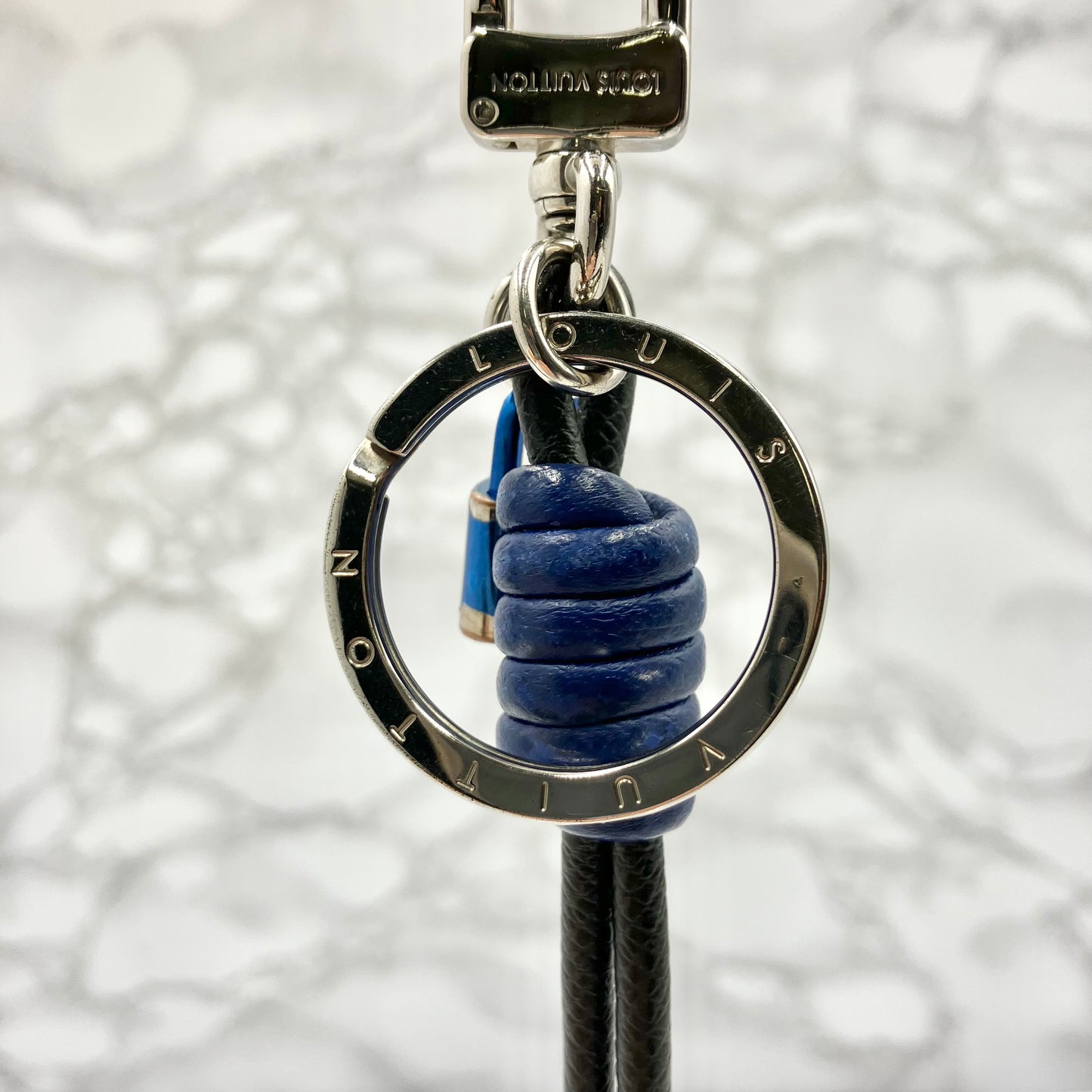 LOUIS VUITTON key charm