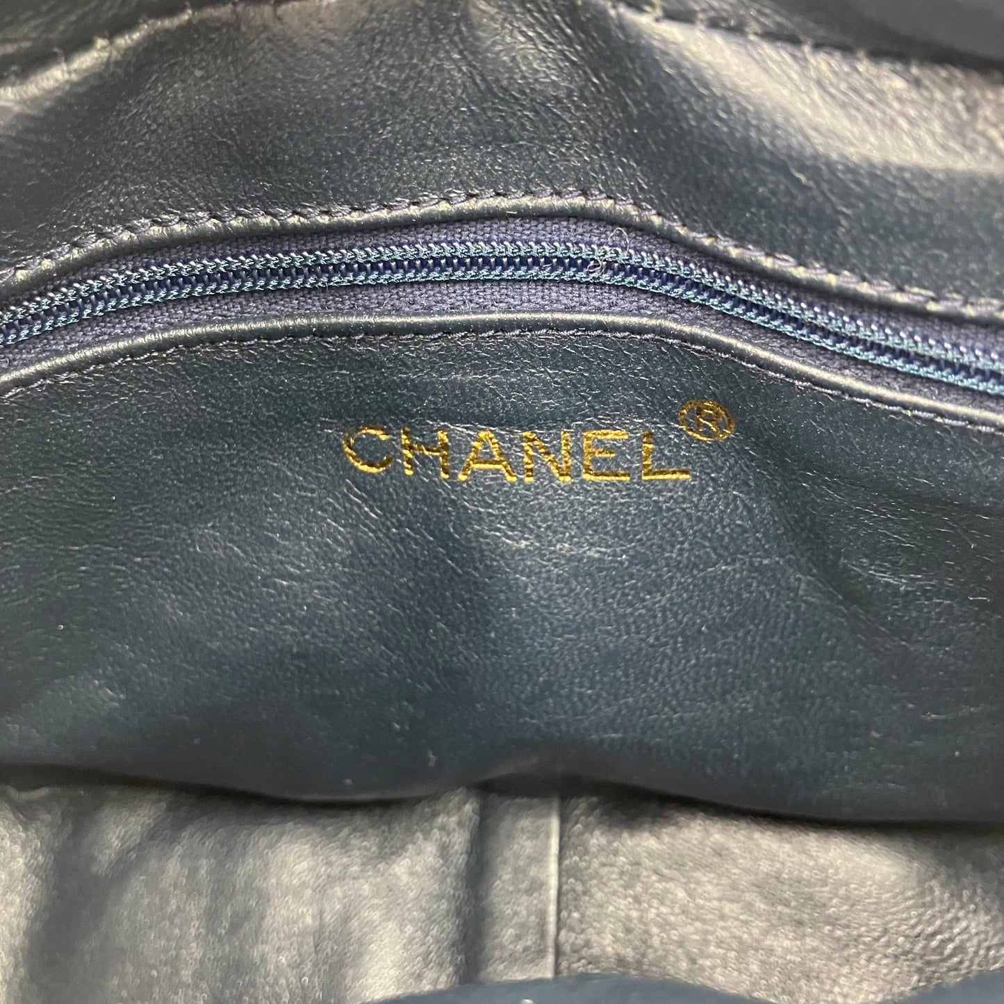 CHANEL suede fringe chain shoulder (card sticker)
