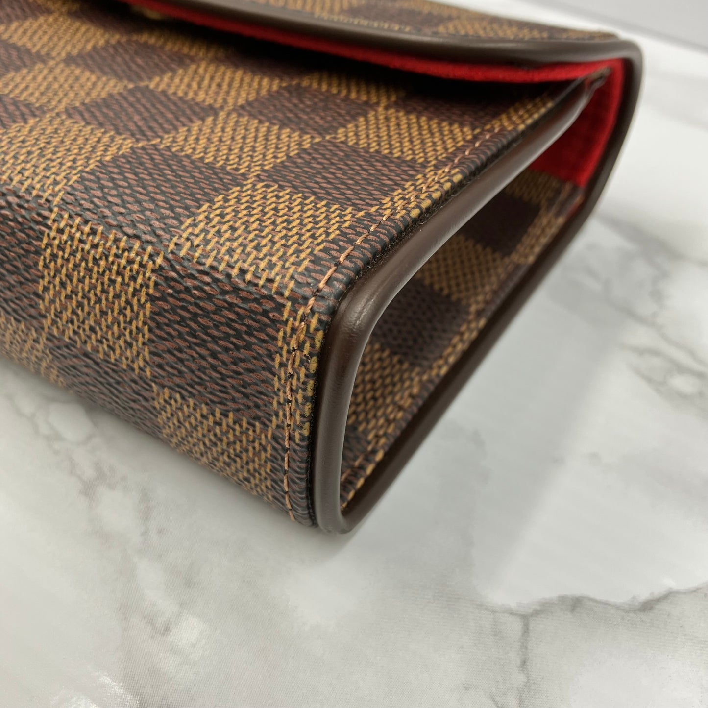 LOUIS VUITTON Damier Florentine body bag