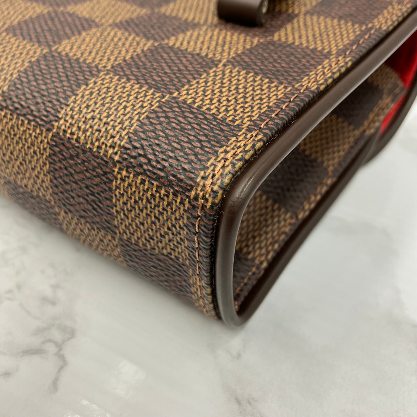 LOUIS VUITTON Damier Florentine body bag