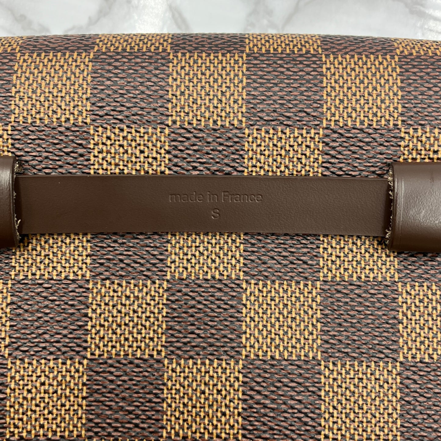 LOUIS VUITTON Damier Florentine body bag