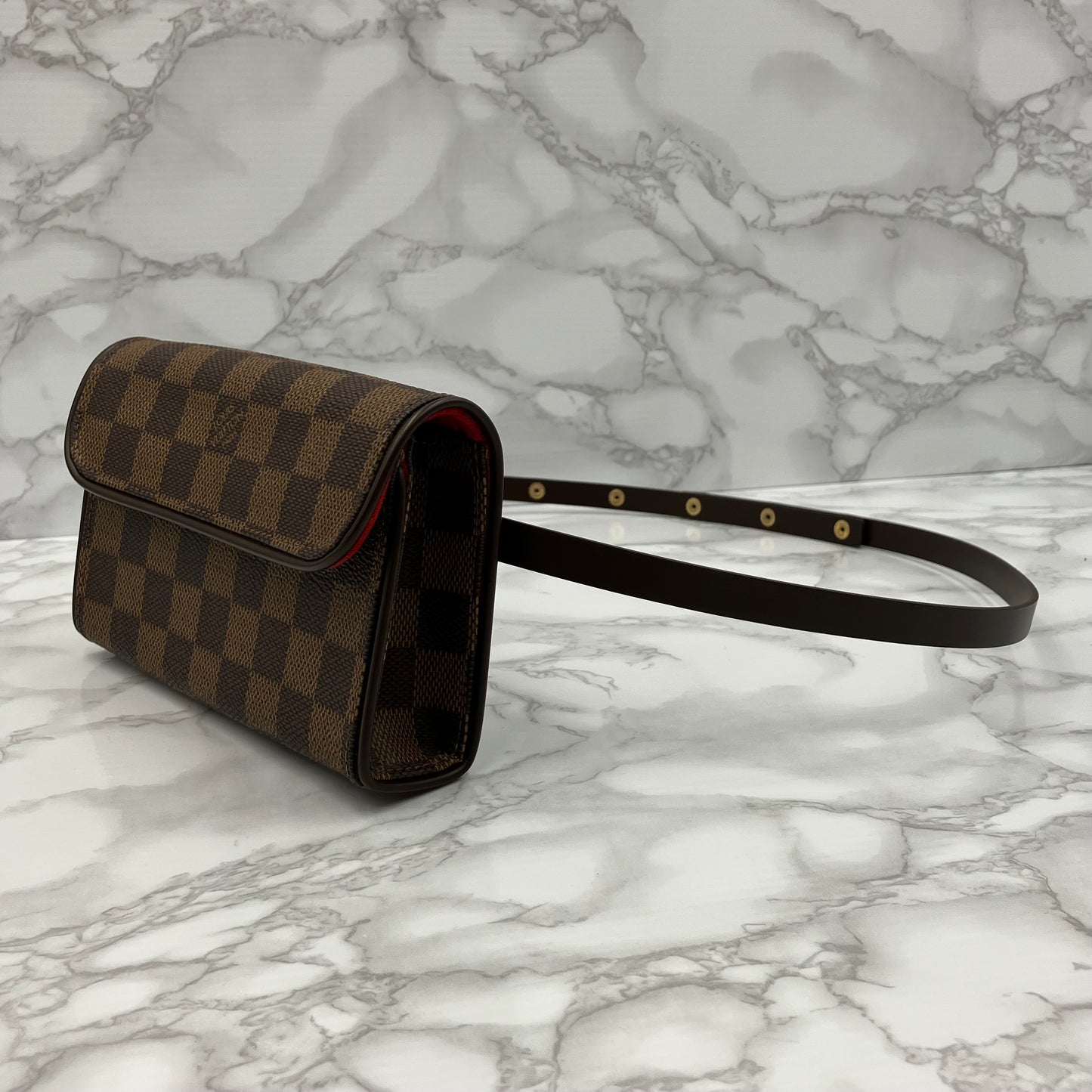 LOUIS VUITTON Damier Florentine body bag