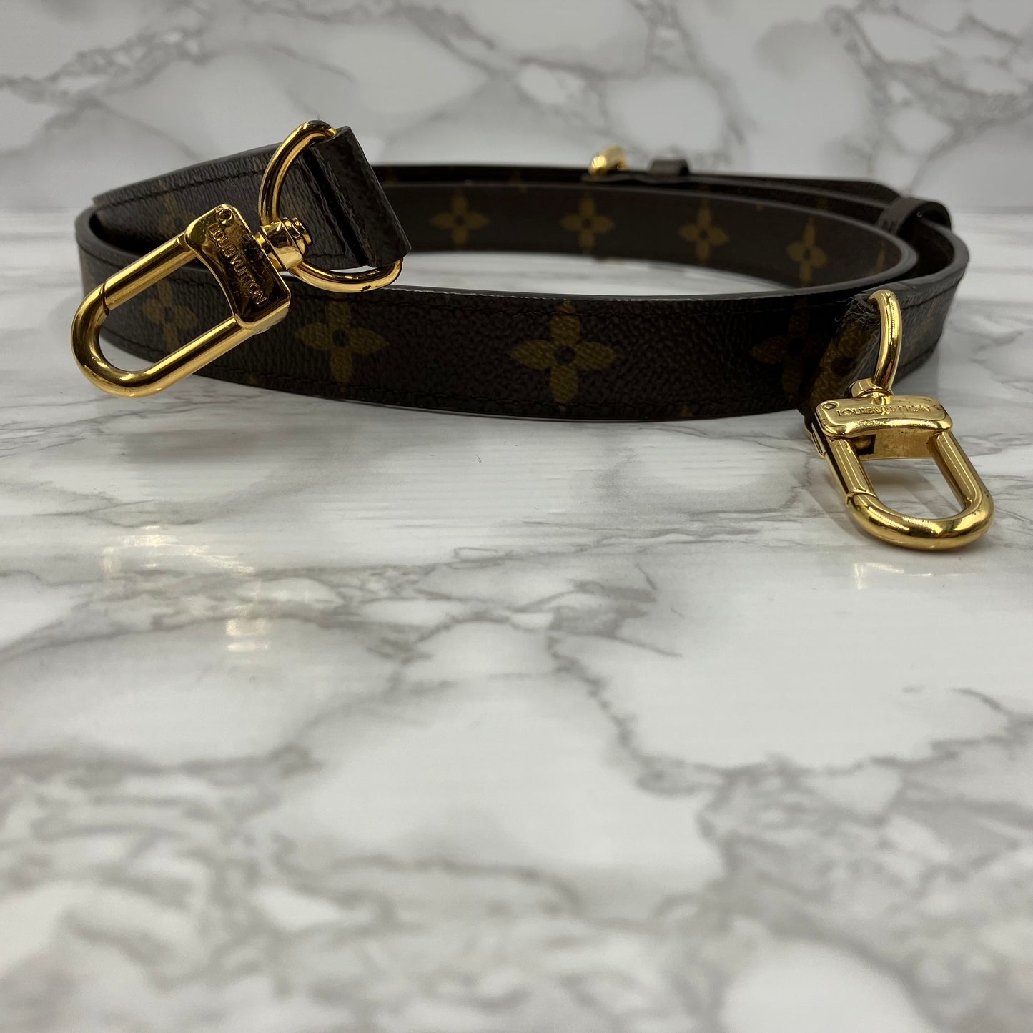 LOUIS VUITTON Monogram Metis shoulder bag
