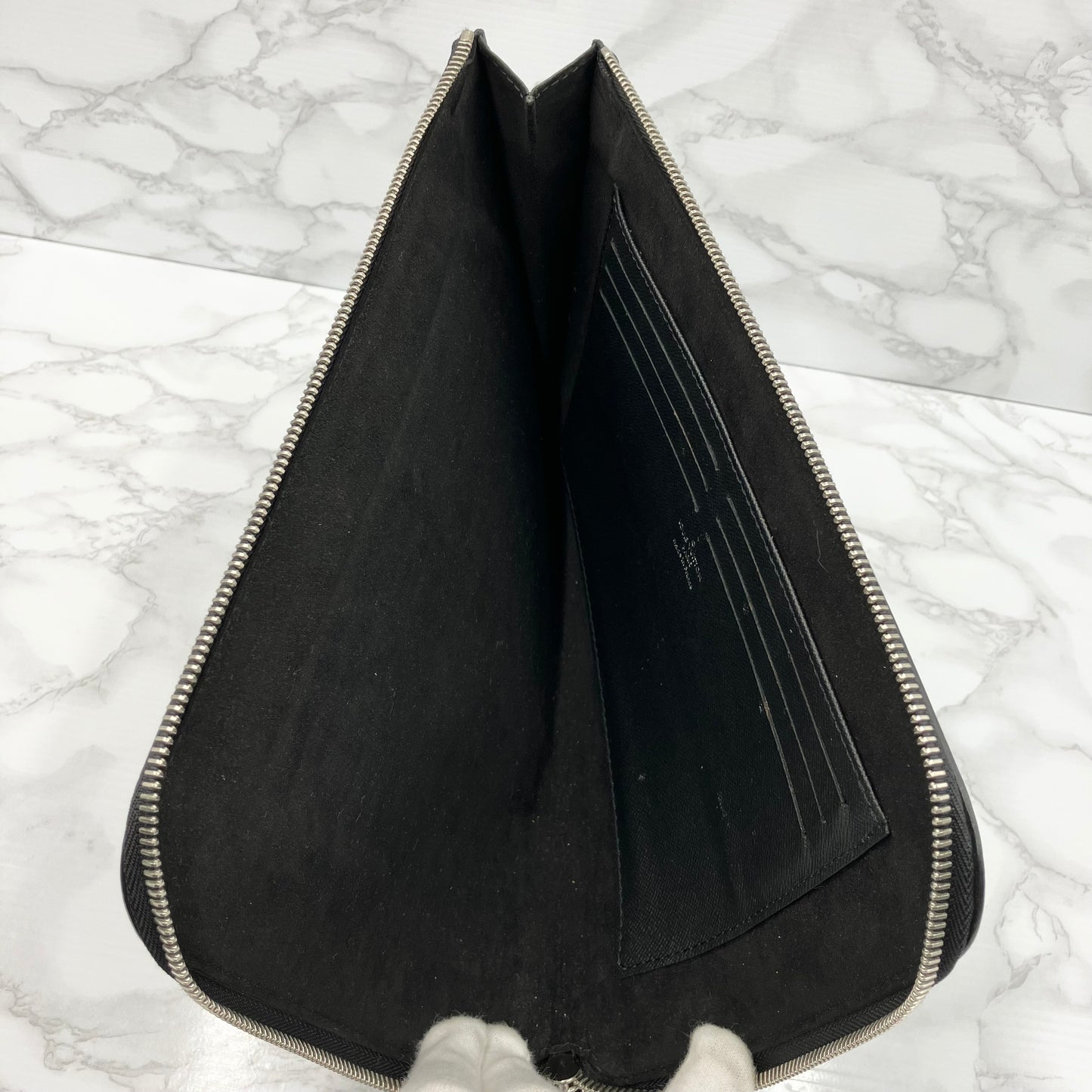 LOUIS VUITTON Epi Clutch Bag