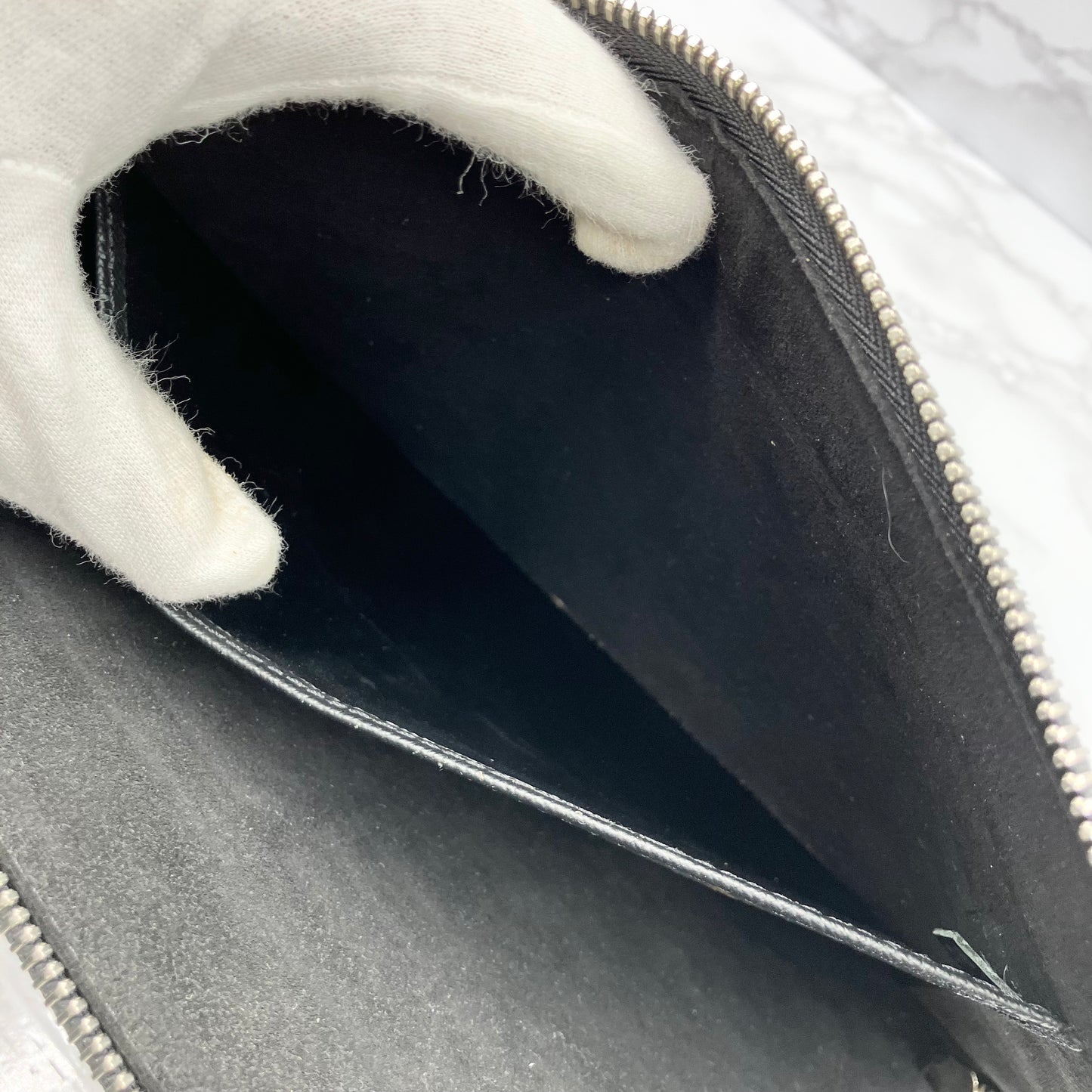 LOUIS VUITTON Epi Clutch Bag