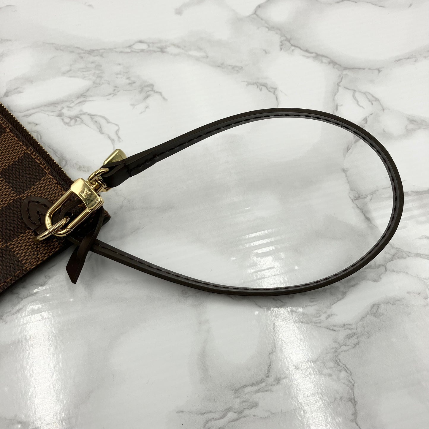 LOUIS VUITTON Damier Neverfull MM Pouch