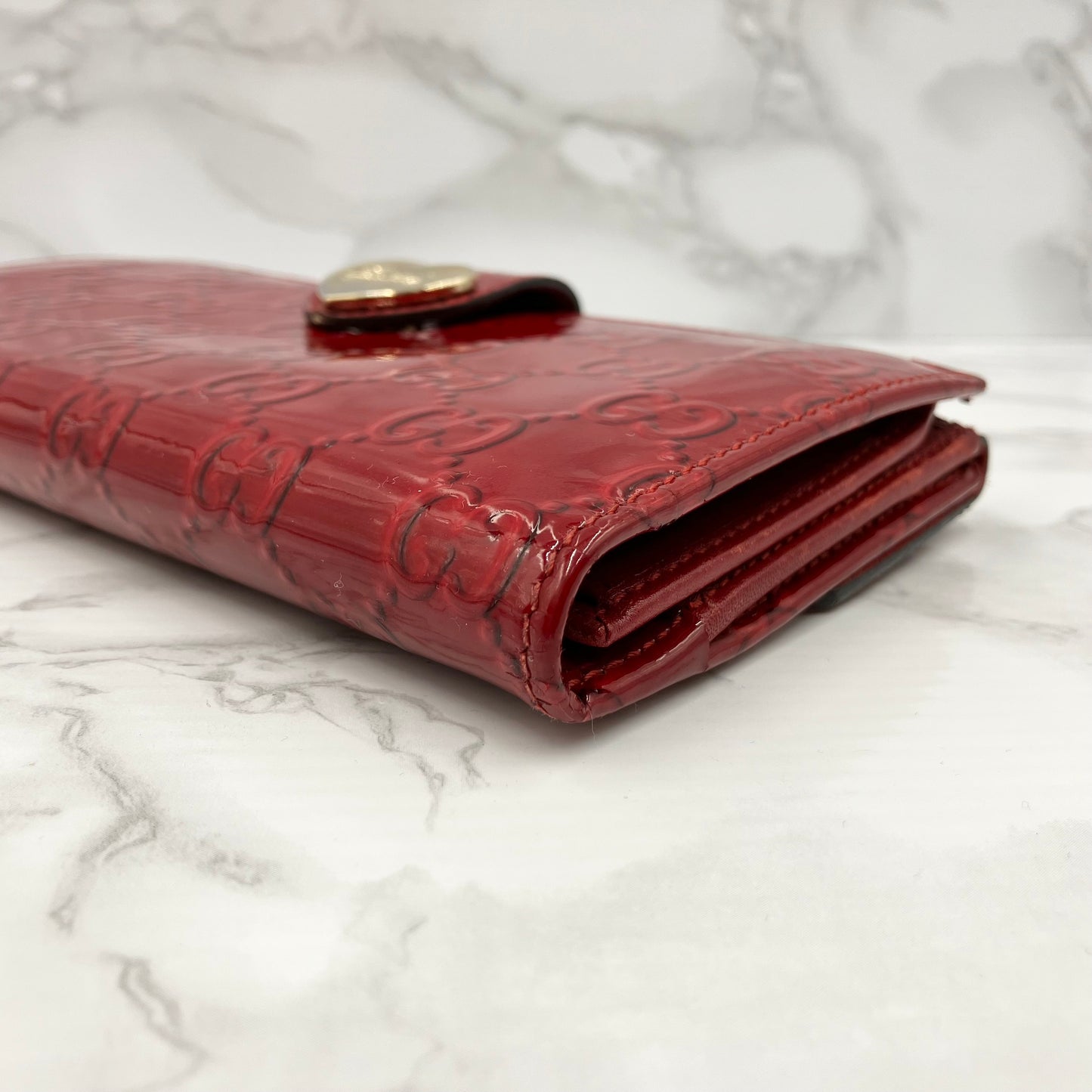 GUCCI Patent long wallet