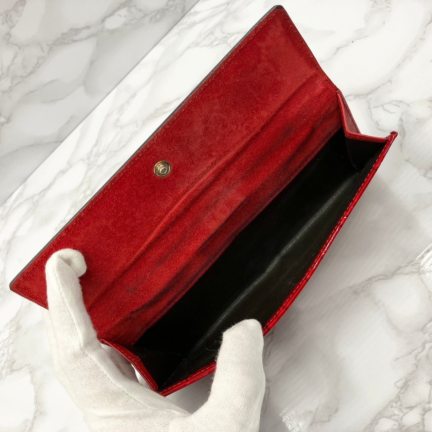 GUCCI Patent long wallet