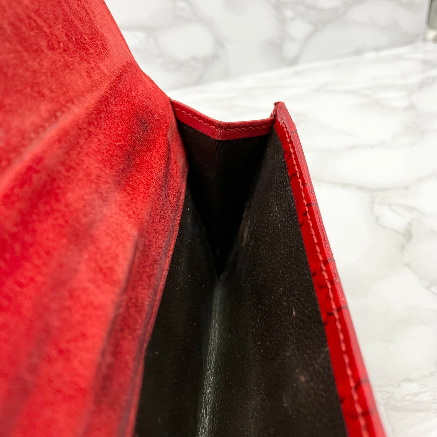 GUCCI Patent long wallet