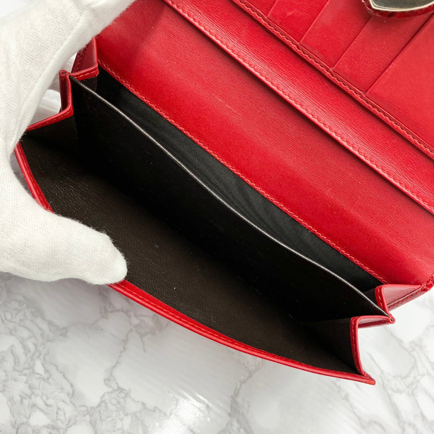 GUCCI Patent long wallet